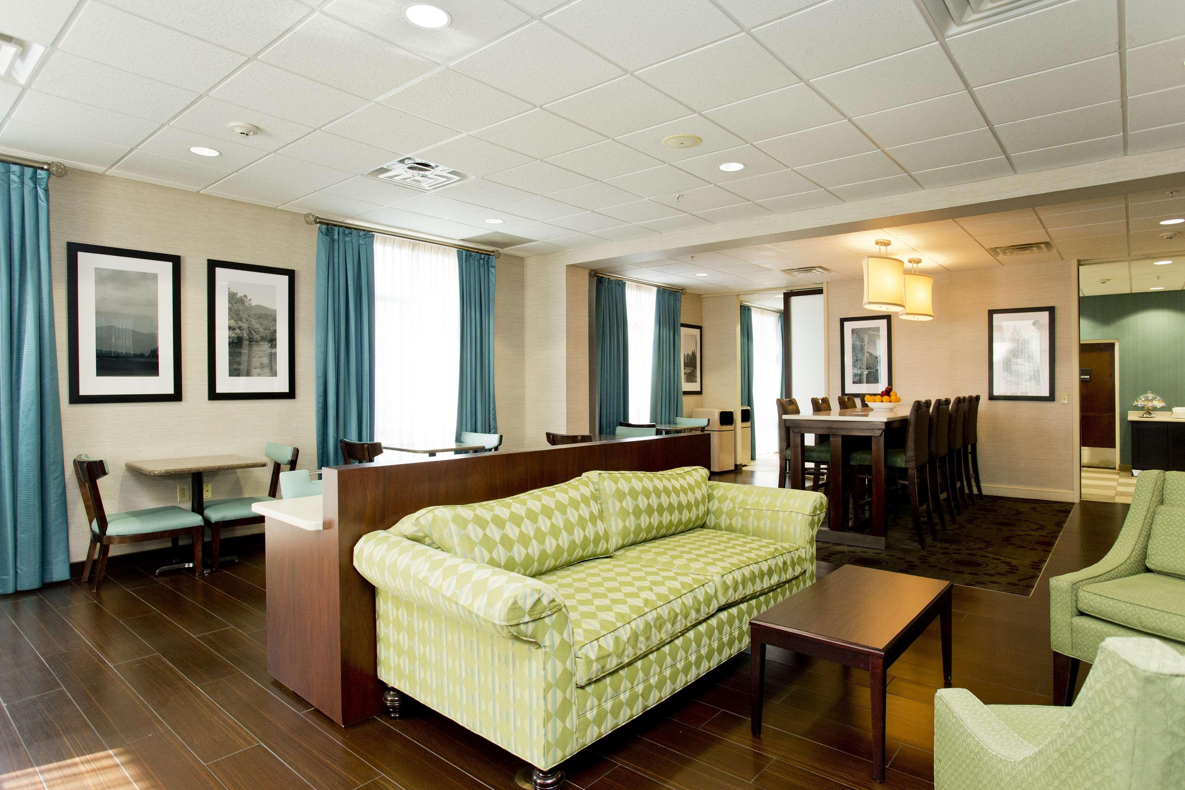 Hampton Inn Front Royal Εξωτερικό φωτογραφία